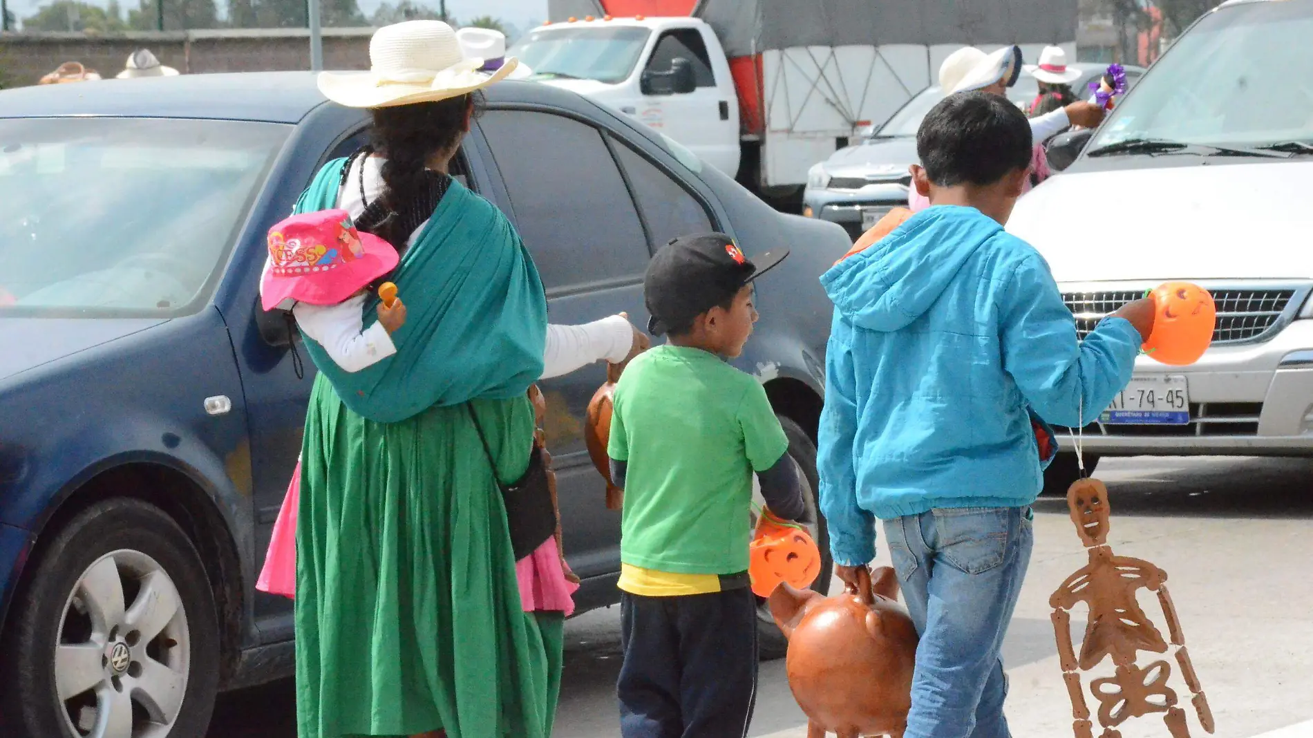 Buscan que se privilegie el desarrollo de los menores en su formaci_n acad_mica.  Luis Lu_vanos.